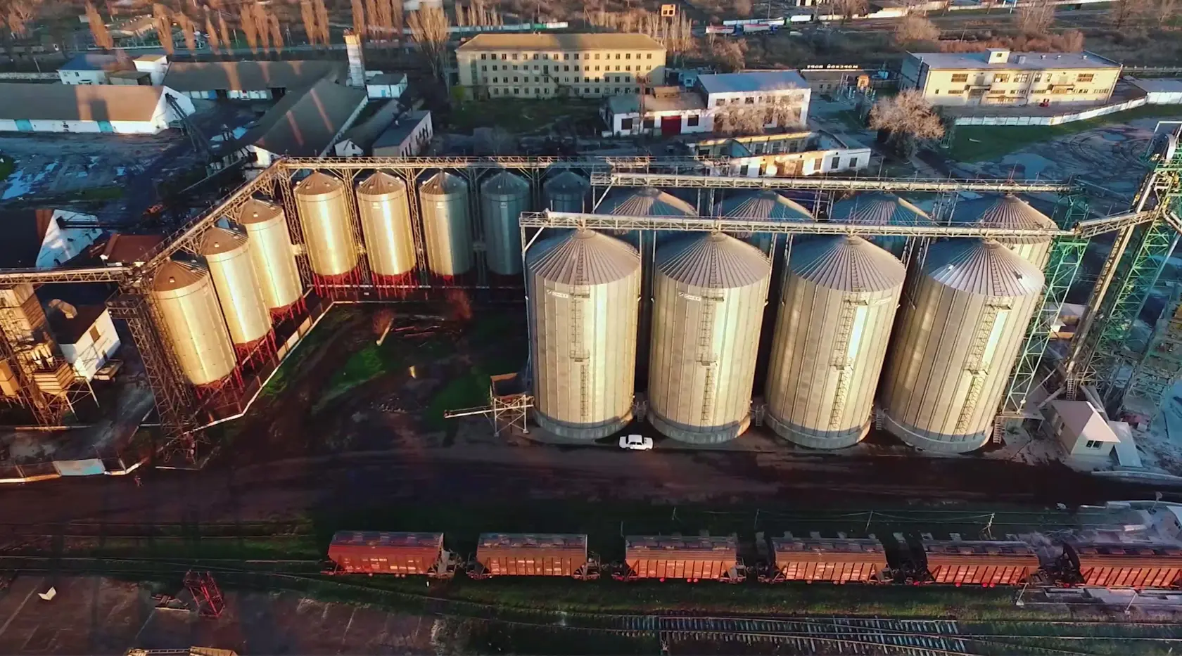 Wie lassen sich Wärmeverluste an industriellen Abgasleitungen reduzieren?